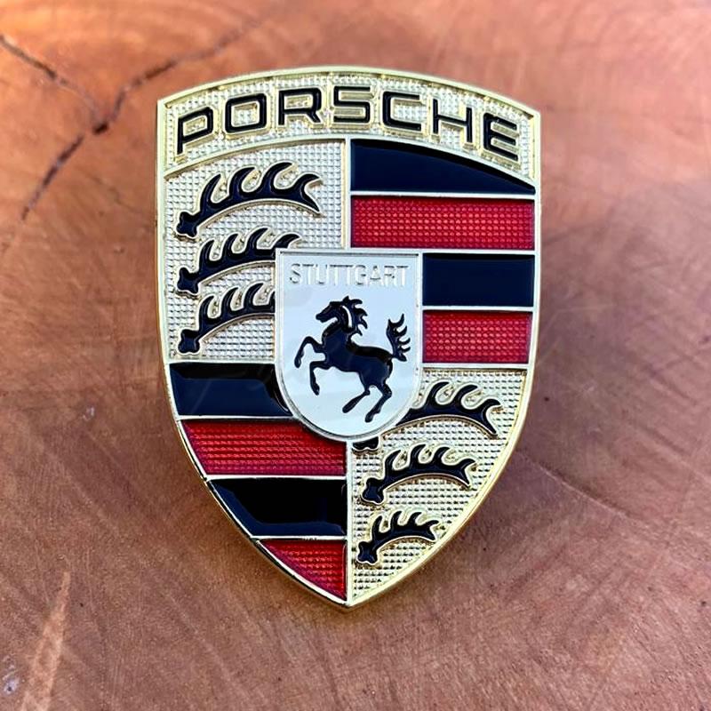 Emblema Porsche con base aluminio para fusca