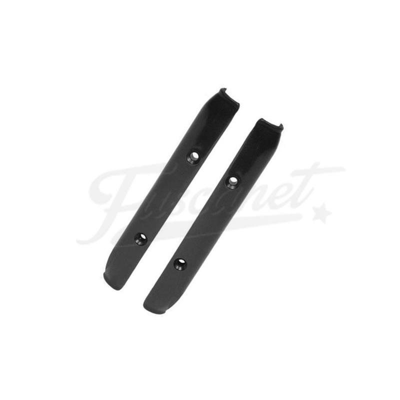 Tapa protector bisagras ventana trasera movil negras